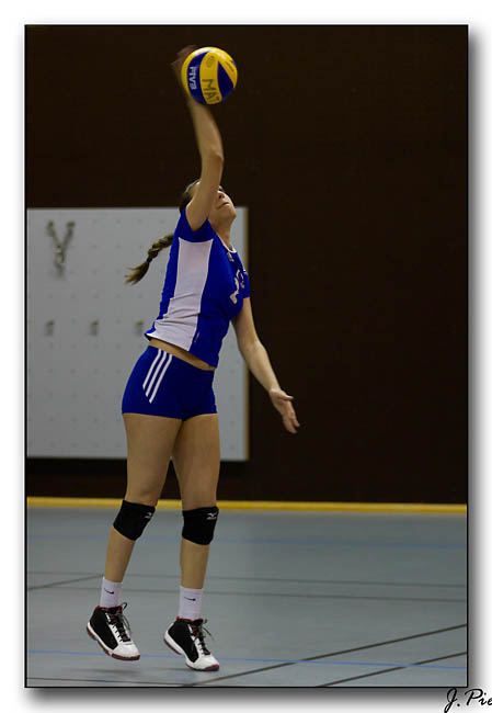 Volley11-03-12052