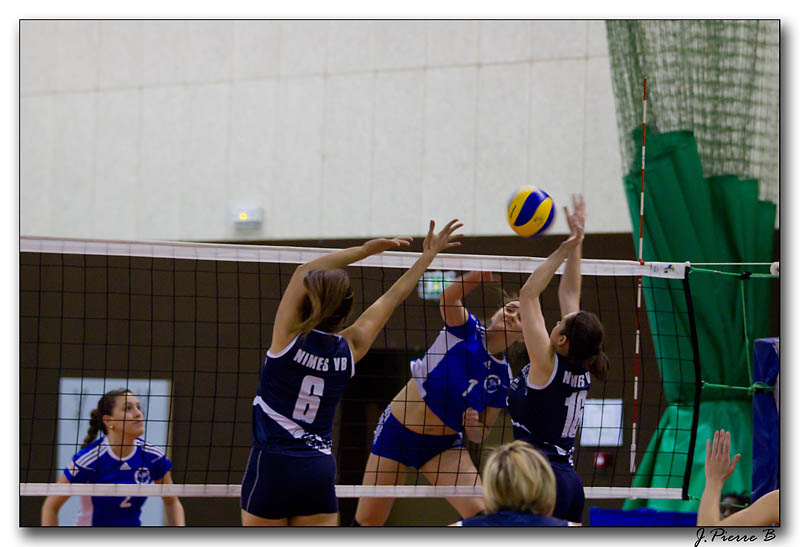 Volley11-03-12081