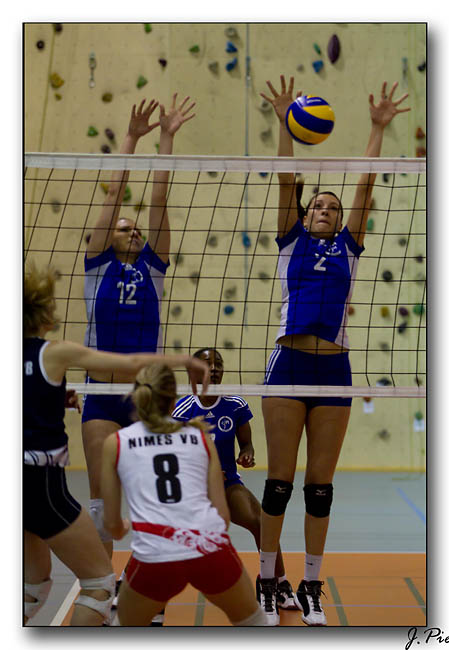 Volley11-03-12084